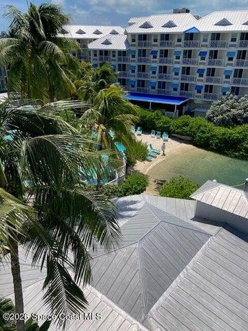 Private Beach and Tiki bar from the back of the unit balcony.