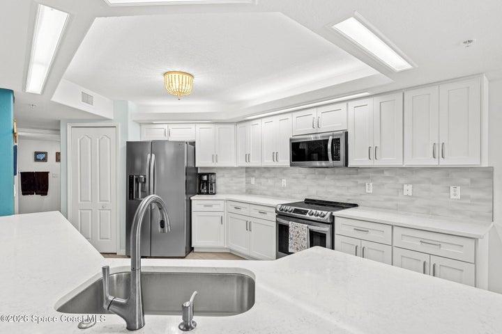 8924 Puerto Del Rio Drive 9204, Cape Canaveral, FL, 32920 photo 8