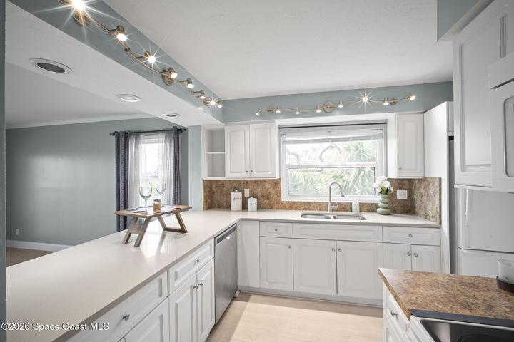 1540 Riverside Drive 12, Titusville, FL, 32780 photo 5