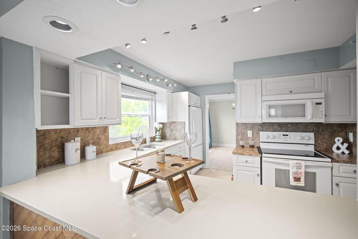1540 Riverside Drive 12, Titusville, FL, 32780 photo 6