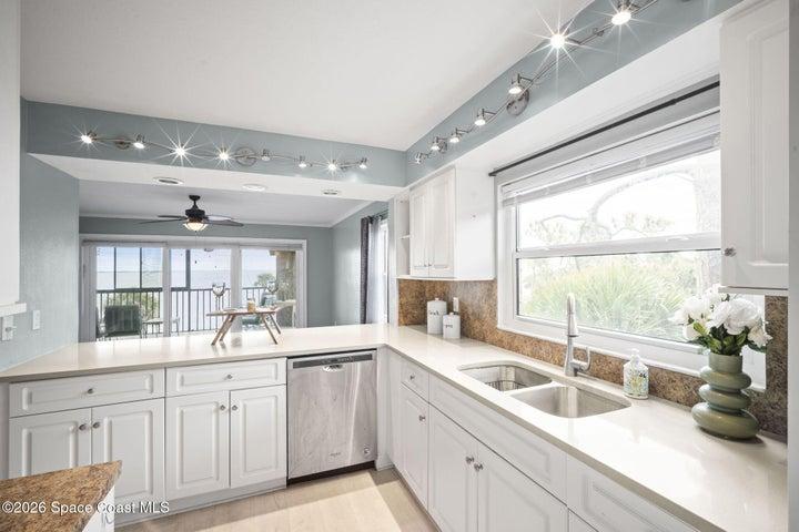 1540 Riverside Drive 12, Titusville, FL, 32780 photo 8