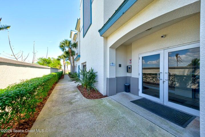 540 S Banana River Drive 105, Merritt Island, FL, 32952 photo 6