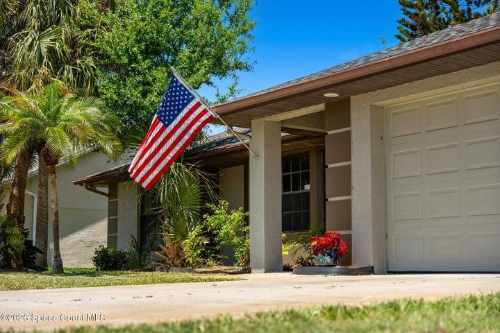 950 Whisperpine Drive, Melbourne, FL, 32901 photo 2