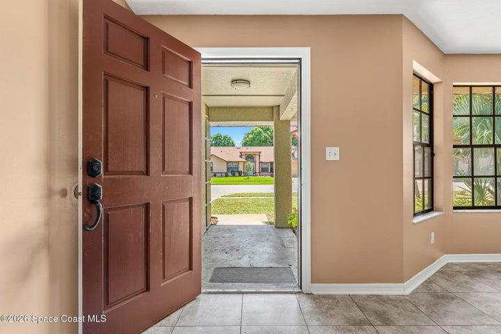 950 Whisperpine Drive, Melbourne, FL, 32901 photo 3