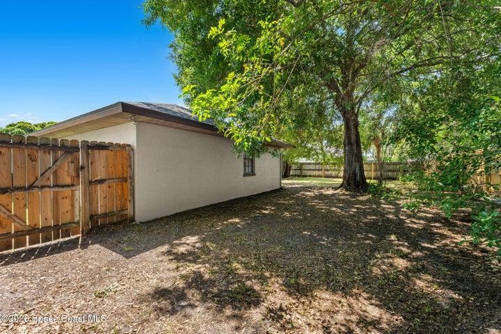 950 Whisperpine Drive, Melbourne, FL, 32901 photo 39