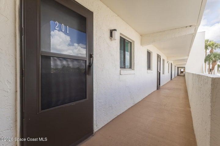 Unit 201 End unit with neighbor only on one side!