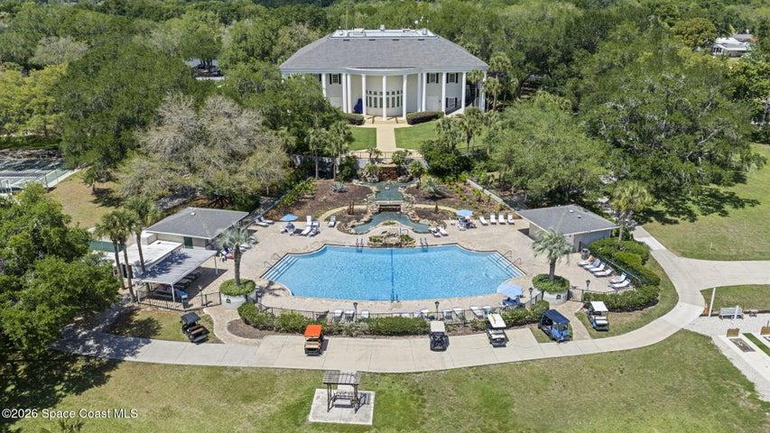 3 Pools and Spa