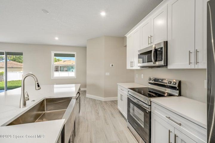 680 Londonderry Circle SE, Palm Bay, FL, 32909 photo 22