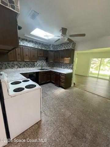200 N Christmas Hill Road, Titusville, FL, 32796 photo 5