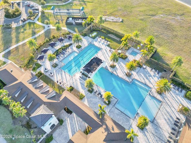 Resort style amenities and activities
