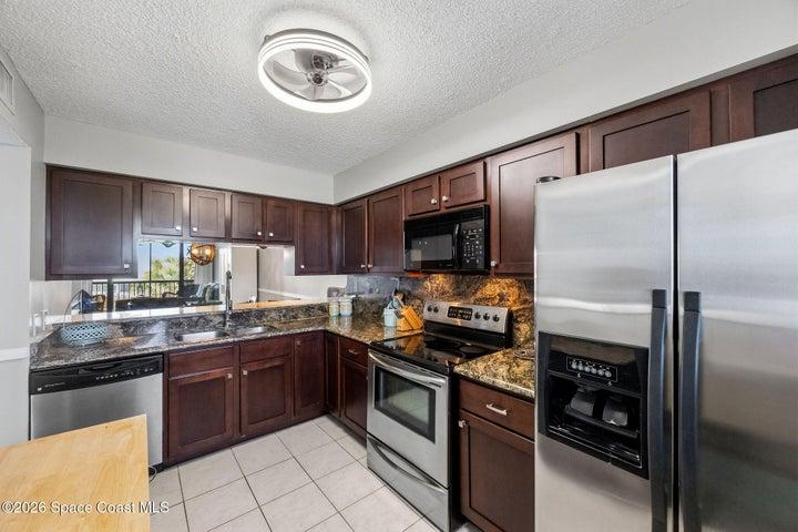 300 Columbia Drive 305-2, Cape Canaveral, FL, 32920 photo 4