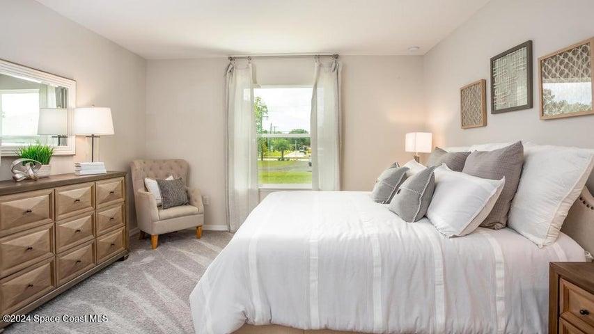 Model home - actual features may vary.