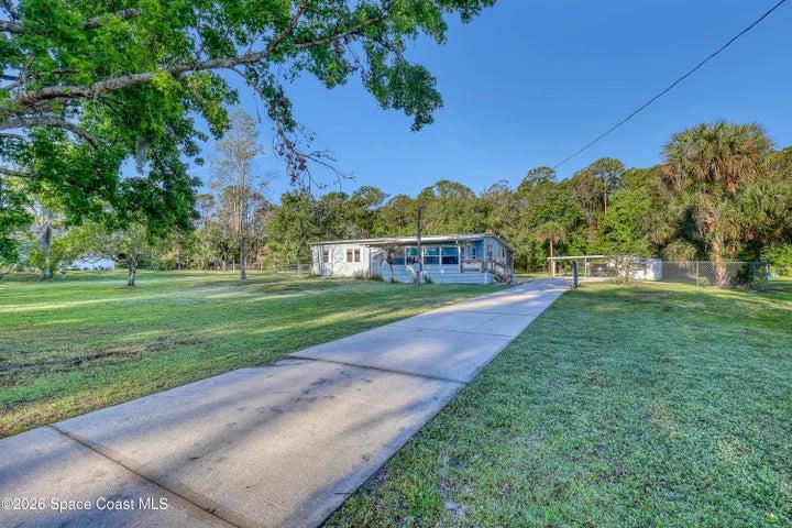 2540 Tuscany Drive, Mims, FL, 32754 photo 7