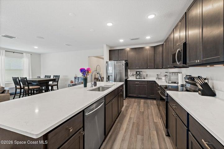 Upgraded kitchen with quartz countertops