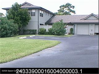 601 Centre Court SW 101, Vero Beach