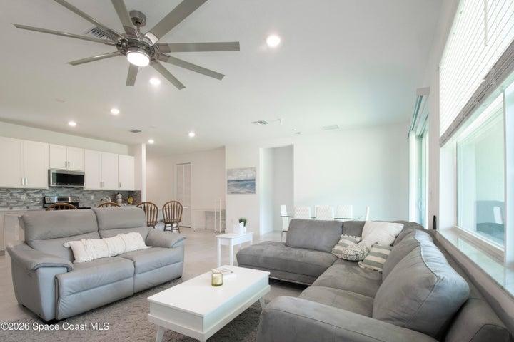560 Veridian Circle NW, Palm Bay, FL, 32907 photo 26