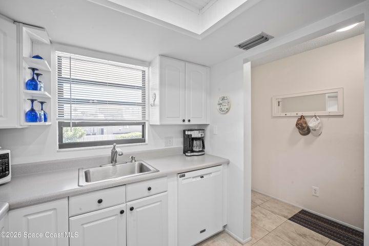 200 Saint Lucie Lane 609, Cocoa Beach, FL, 32931 photo 5