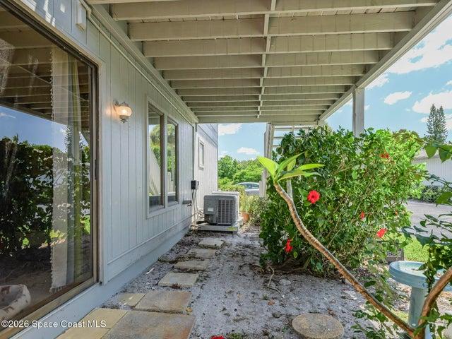 601 Centre Court SW 101, Vero Beach, FL, 32962 photo 17