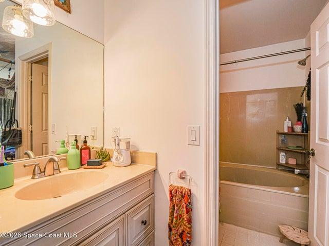 601 Centre Court SW 101, Vero Beach, FL, 32962 photo 29