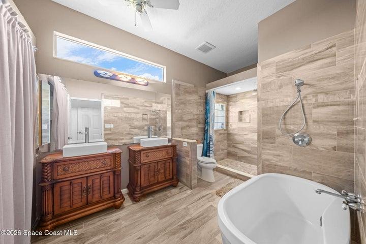 1044 Harbor Pines Drive, Merritt Island, FL, 32952 photo 23