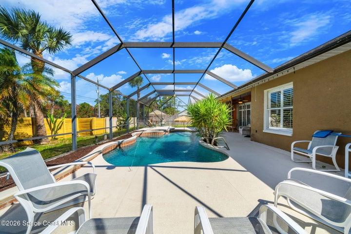 1044 Harbor Pines Drive, Merritt Island, FL, 32952 photo 12