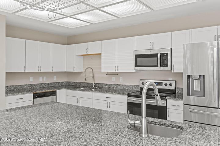 3884 Goshawk Place, Titusville, FL, 32796 photo 4