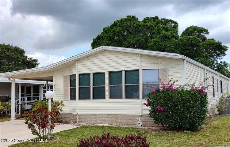 3 / 25 Perimeter lot