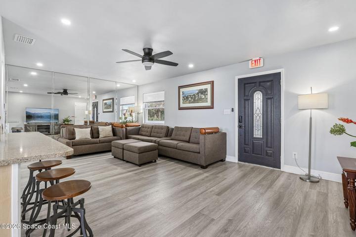 Second floor living