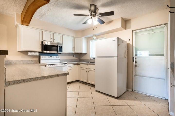 190 E Olmstead Drive B8, Titusville, FL, 32780 photo 13