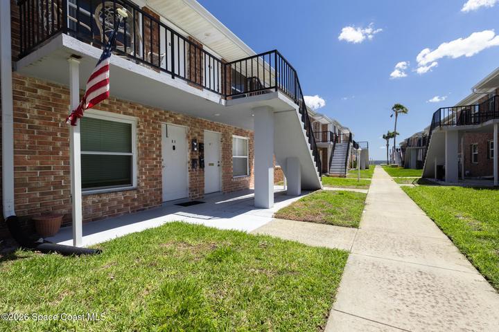 190 E Olmstead Drive B8, Titusville