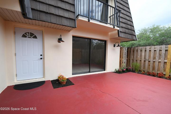 4014 Vista Oaks Circle NE, Melbourne, FL, 32905 photo 2