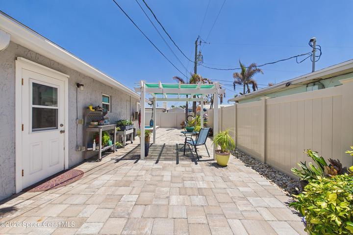 Guest House Entry