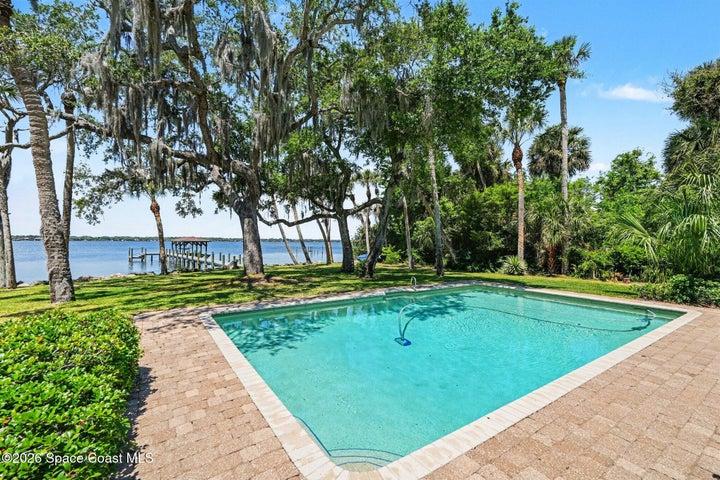 4137 Crooked Mile Road, Merritt Island