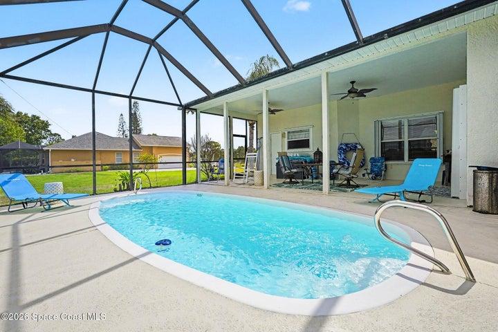 345 Lake View Lane, Palm Bay, FL, 32909 photo 4