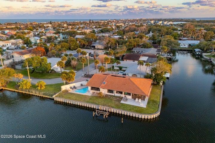200 Rose Drive, Cocoa Beach, FL, 32931 photo 4