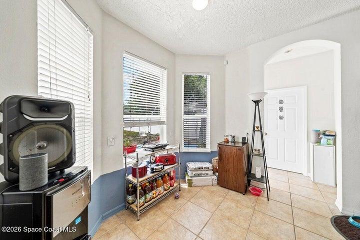Breakfast nook