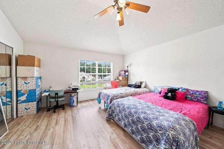 Primary Bedroom alt view