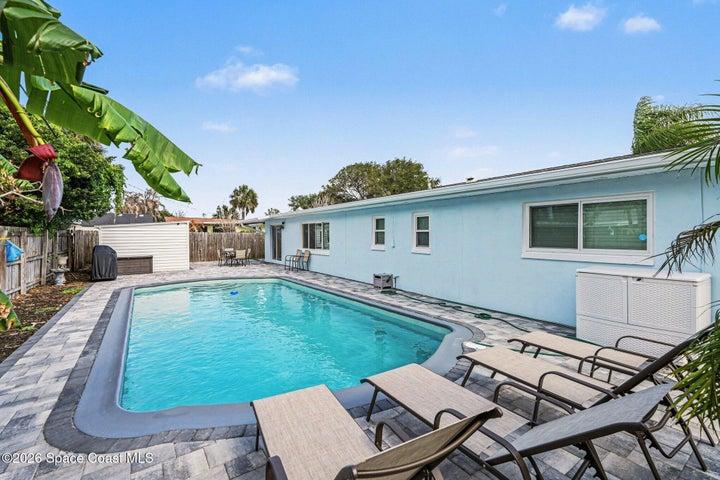 Al Fresco Living, swimming pool and deck