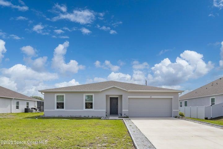 1975 Gould Avenue SW, Palm Bay