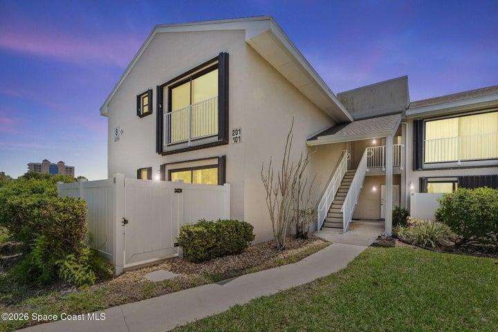 3209 S Lakeview Circle 8101, Fort Pierce, FL, 34949 photo 2