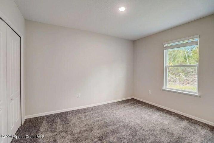 Model home - actual features may vary.