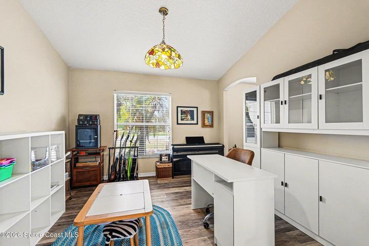 Formal Dinning room