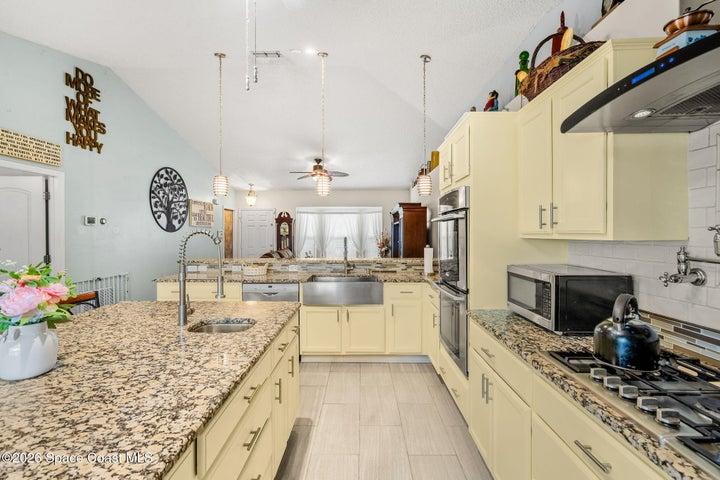 249 Mcclain Drive, Melbourne, FL, 32904 photo 8