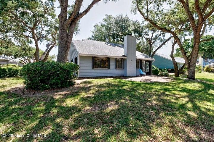 You enjoy the great outdoors while enjoy the shade from the majestic oaks.