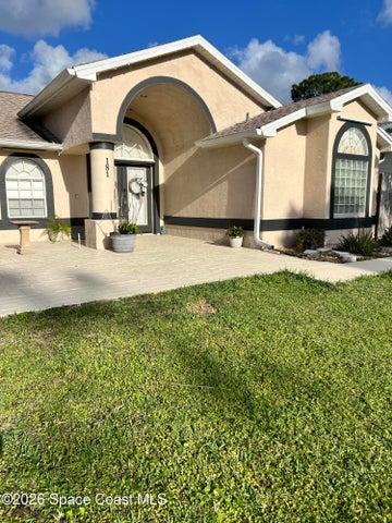 181 Hurtig Avenue NW, Palm Bay