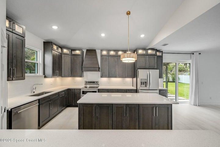 2093 Greenway Drive, Melbourne, FL, 32901 photo 6