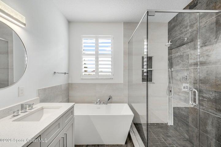 2093 Greenway Drive, Melbourne, FL, 32901 photo 24