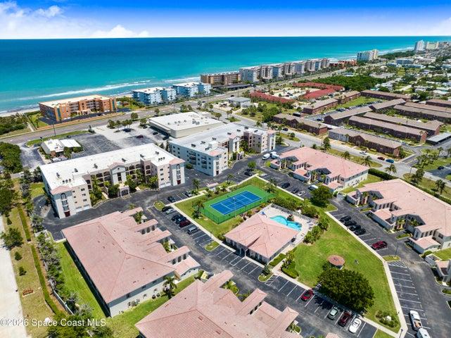127 Lancha Circle 203, Indian Harbour Beach, FL, 32937 photo 2