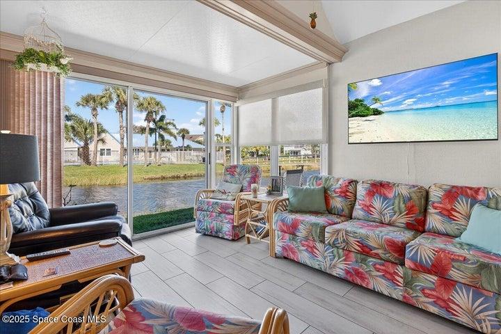 1827 Aynsley Way 4, Vero Beach, FL, 32966 photo 3