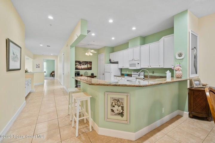 2340 Water Oaks Lane 223, Vero Beach, FL, 32962 photo 10